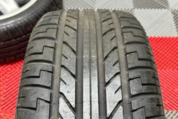 No Reserve: 18×7.5″ and 18×10″ Magnesium Ferrari F355 Wheels by Speedline
