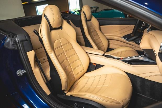 2015_ferrari_california-t_california_t_-_2339_2528237_of_3312529-67277-scaled-75469-1 8k-Mile 2015 Ferrari California T