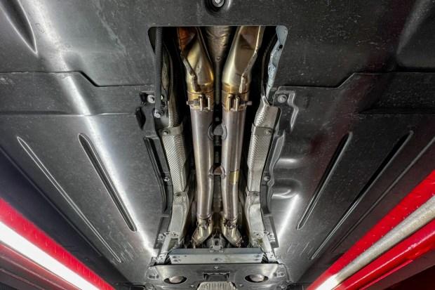 2015_ferrari_california-t_california_t_-_2339_2528283_of_3312529-67369-scaled-75533-1 8k-Mile 2015 Ferrari California T