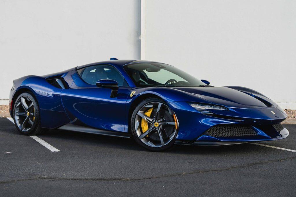 781-Mile 2023 Ferrari SF90 Stradale 2023_ferrari_sf90-stradale_a7403259-00082