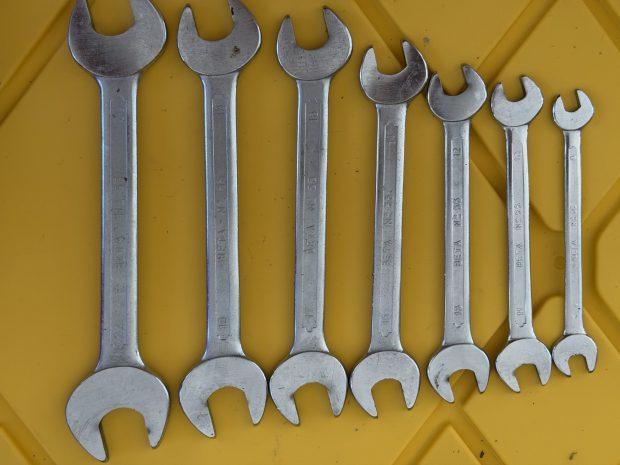 img_0816252812529-29029-scaled-1 No Reserve: Ferrari 250 Jack and Tools