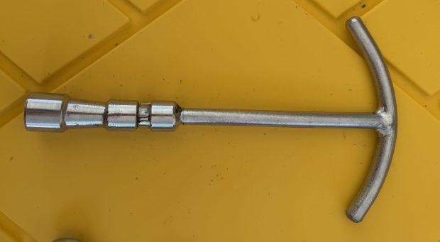 img_0820252812529-29148-scaled-1 No Reserve: Ferrari 250 Jack and Tools