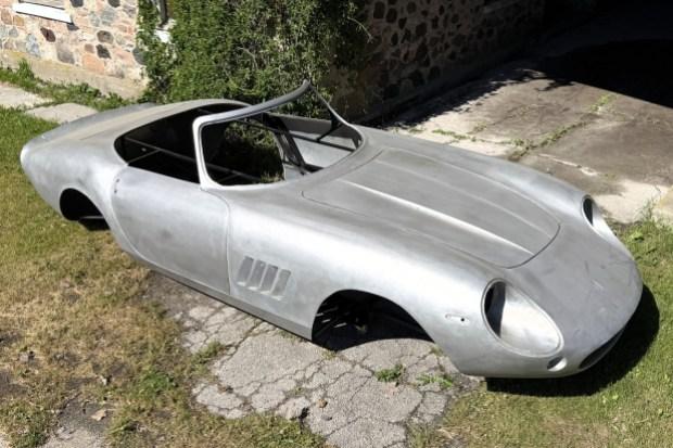 w2-19668-scaled-07825 Ferrari 275 GTB/4S "N.A.R.T." Spyder-Style Body