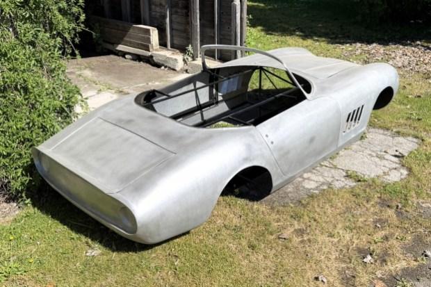 w3-19669-scaled-07906 Ferrari 275 GTB/4S "N.A.R.T." Spyder-Style Body