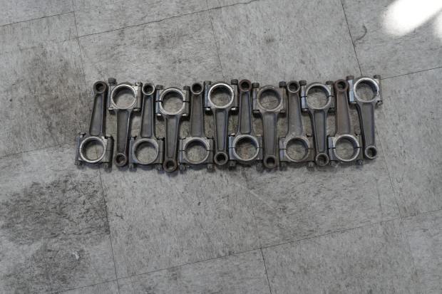 No Reserve: Ferrari 365 GT 2+2 4.4-Liter Colombo V12 Engine Project