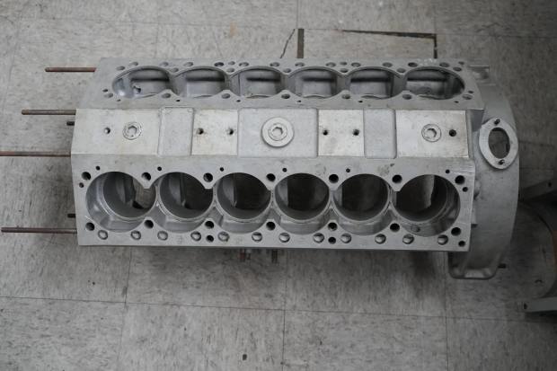 No Reserve: Ferrari 365 GT 2+2 4.4-Liter Colombo V12 Engine Project