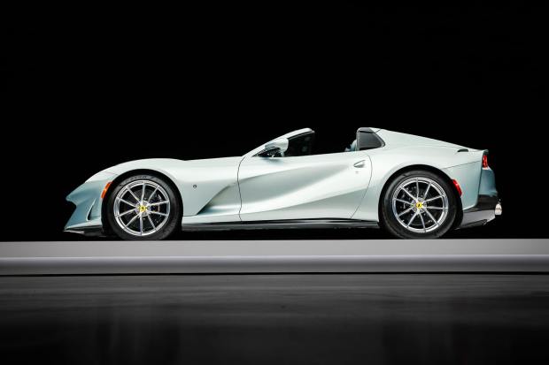 36a7614-scaled-38182 1,500-Mile 2022 Ferrari 812 GTS Tailor Made “Ispirazioni”