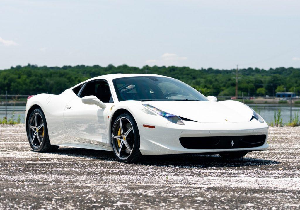 1,800-Mile 2015 Ferrari 458 Italia 458italia-37-90730-1