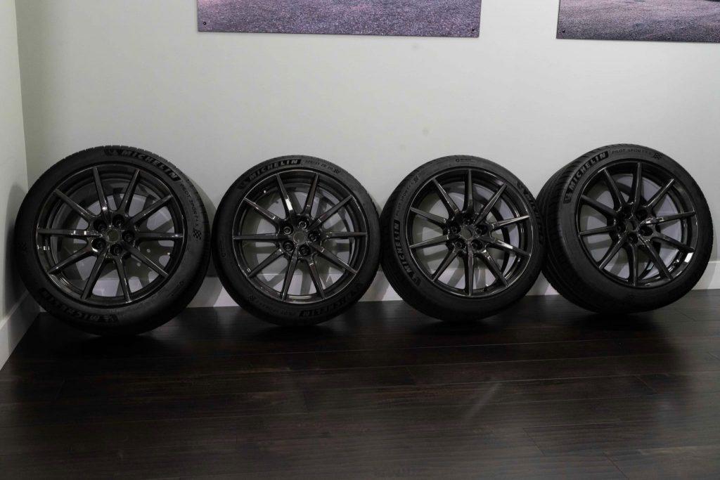 ferrari_carbon_wheels_bat-scaled-89650-94480-1