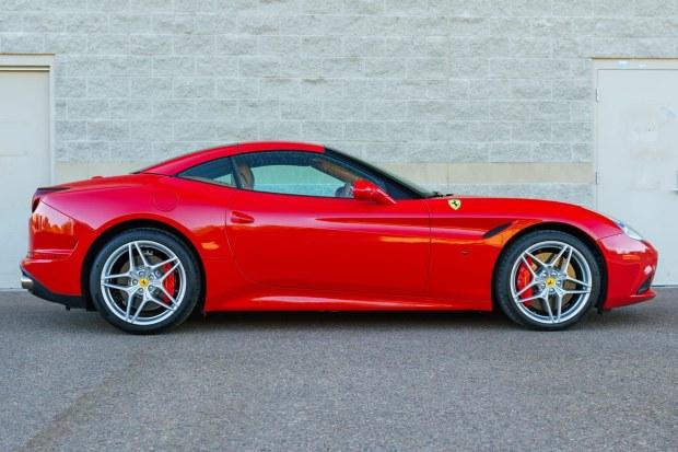 2,500-Mile 2015 Ferrari California T