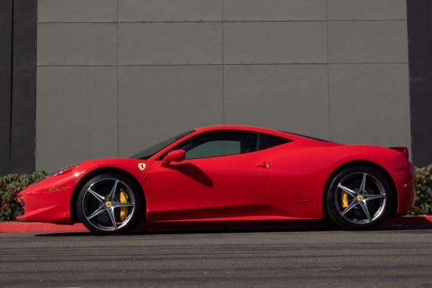 9k-Mile 2012 Ferrari 458 Italia