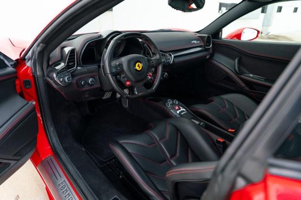 8k-Mile 2014 Ferrari 458 Italia