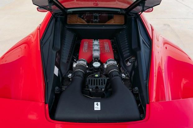 2015_ferrari_458_-_rosso_corsa-112-copy-2026-09-10-2t2-46107 4,400-Mile 2015 Ferrari 458 Italia