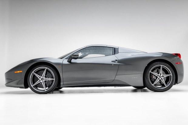 2,500-Mile 2013 Ferrari 458 Spider