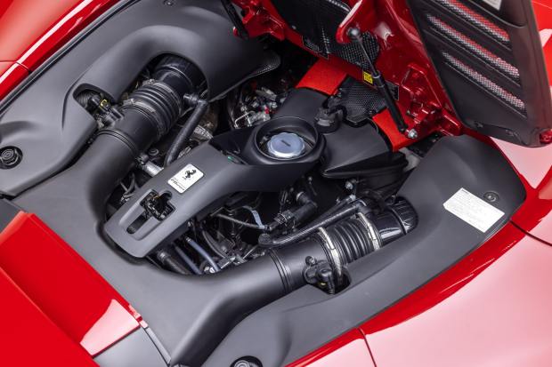 t7_3412-scaled-79731-1 3,600-Mile 2021 Ferrari F8 Spider