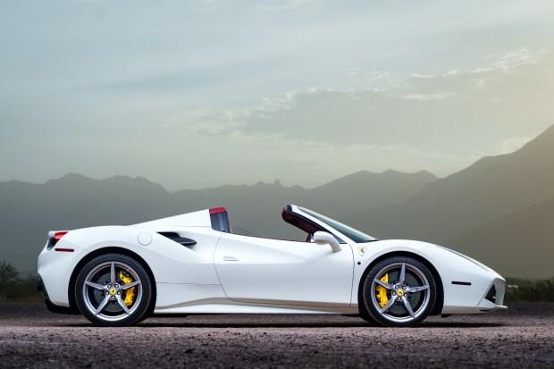 5k-Mile 2018 Ferrari 488 Spider