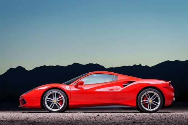 web_50866_2016_ferrari_488-2-03035-1 5,500-Mile 2016 Ferrari 488 Spider