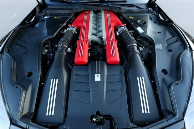 8u1a2515-scaled-copy-2026-10-23-atj-1698f41e71639ec478c3454683b75577-1 14k-Mile 2016 Ferrari F12berlinetta