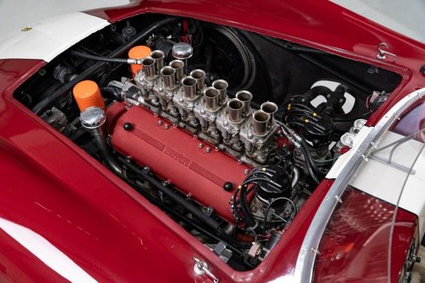 900122_t1e2_-_64-1-copy-2026-10-18-vl5-9382f2b42ee1df331edd85fef3bf01de-1 Ferrari 250 Testa Rossa "Pontoon Fender" Re-Creation
