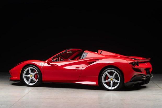 4,900-Mile 2021 Ferrari F8 Spider