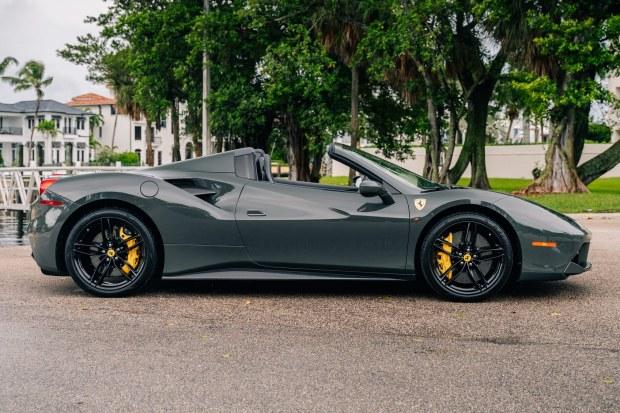4k-Mile 2017 Ferrari 488 Spider