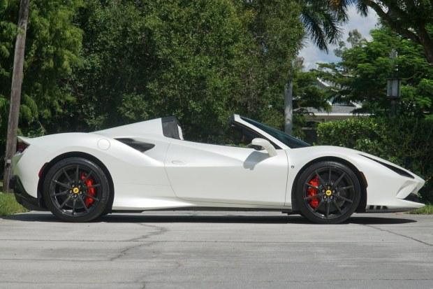 1,600-Mile 2022 Ferrari F8 Spider