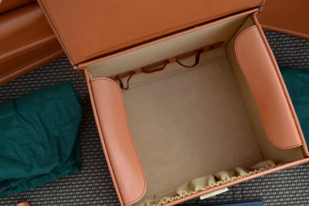 dsc_0275_2-scaled-36203 No Reserve: Three-Piece Luggage Collection for Ferrari 456 by Schedoni