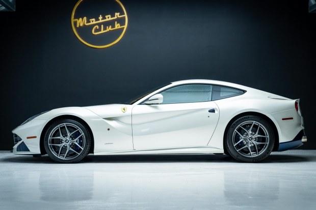 1,200-Mile 2017 Ferrari F12berlinetta